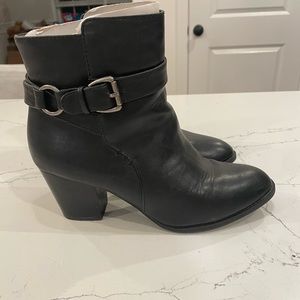 Women’s Black Bass Boots Size 10